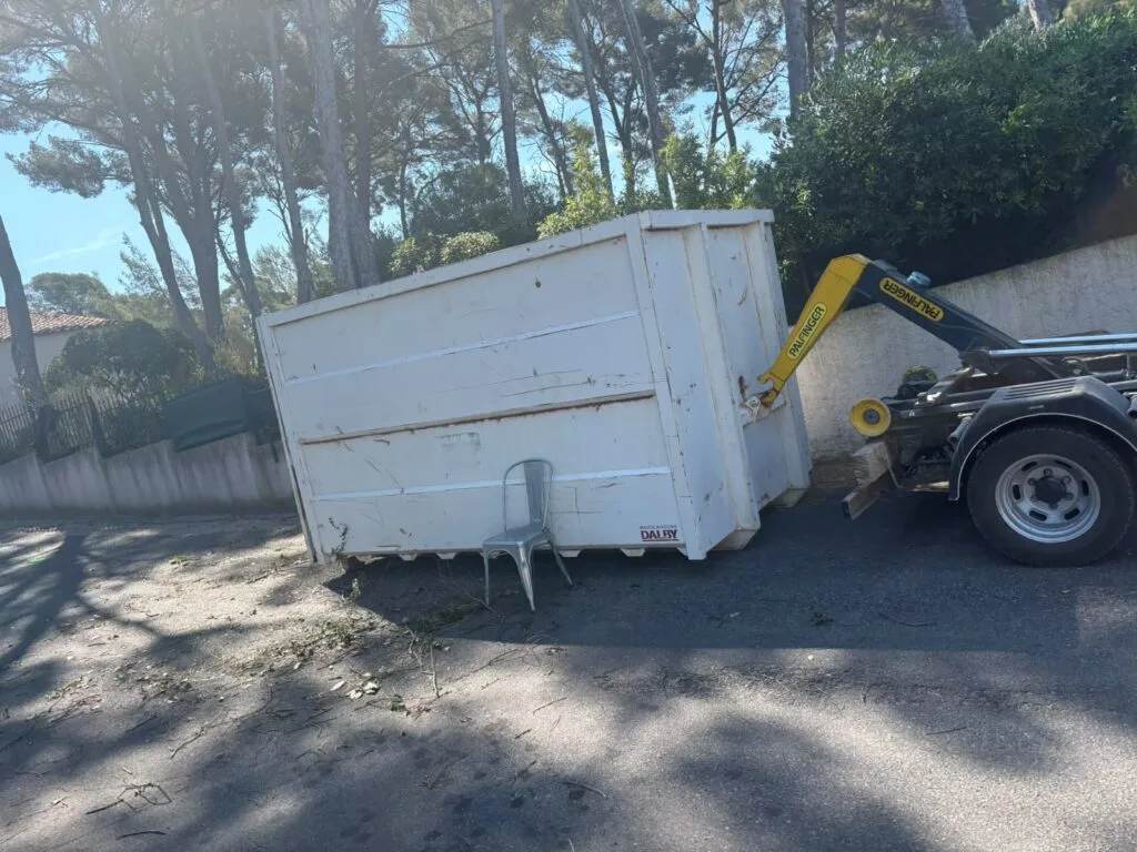Zone de livraison de bennes autour de Carqueiranne